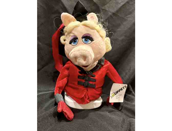 Miss Piggy puppet