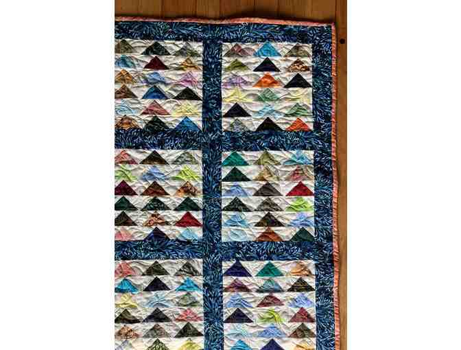 Handmade Children's Quilt - Wild Geese Pattern