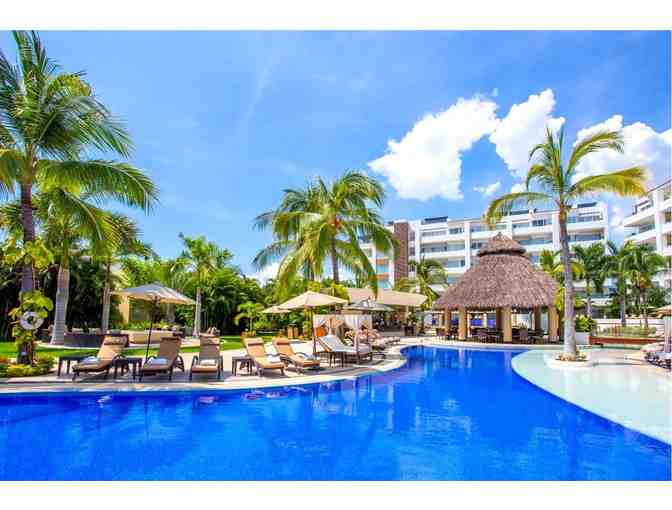 4 night stay for 2 BANDERAS BAY, MEXICO