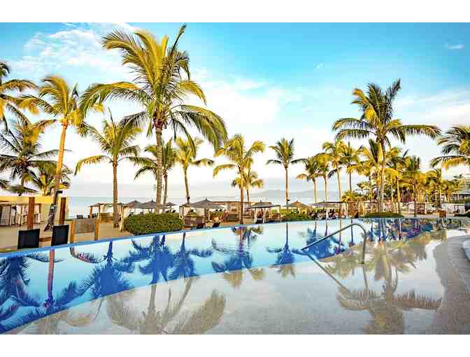 4 night stay for 2 BANDERAS BAY, MEXICO