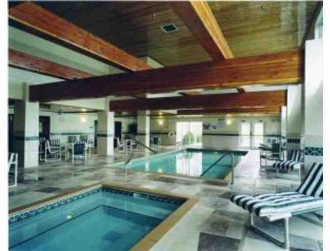 WI - Port Washington - Holiday Inn Express - One Night Stay