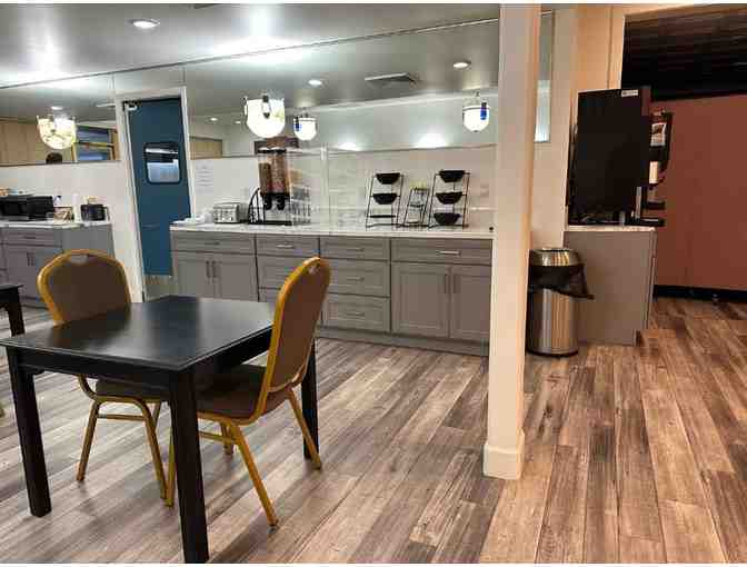 CA - Yuba City - HomeTowne Studios - Two Night Stay