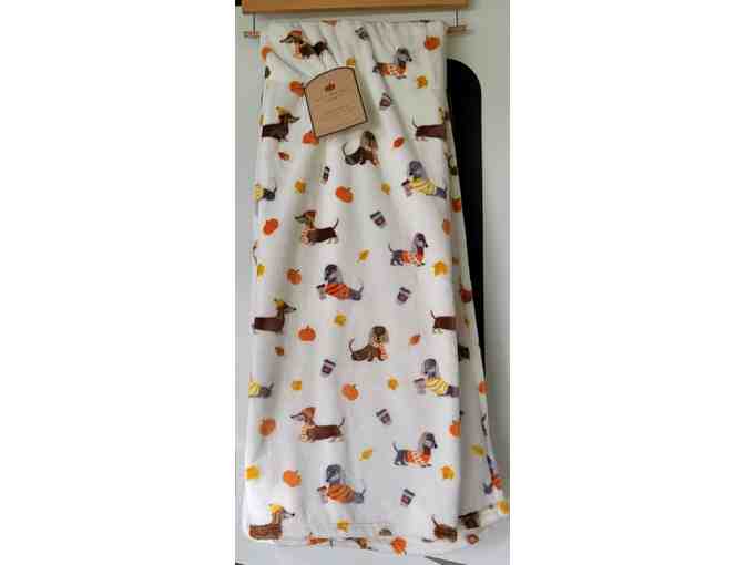 Dachshunds in Sweaters White Throw Blanket - 60' x 70'