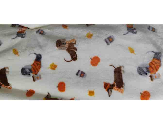 Dachshunds in Sweaters White Throw Blanket - 60' x 70'