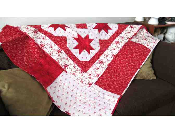 Red and White Floral Lap Quilt