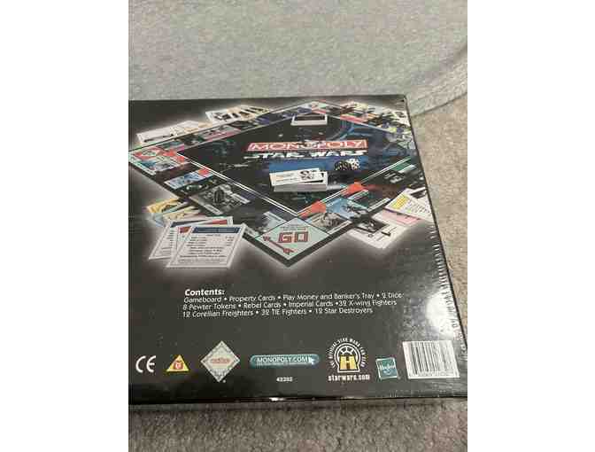 Game: Star Wars (2004) - Vintage Collectible (Monopoly, Out of Print)