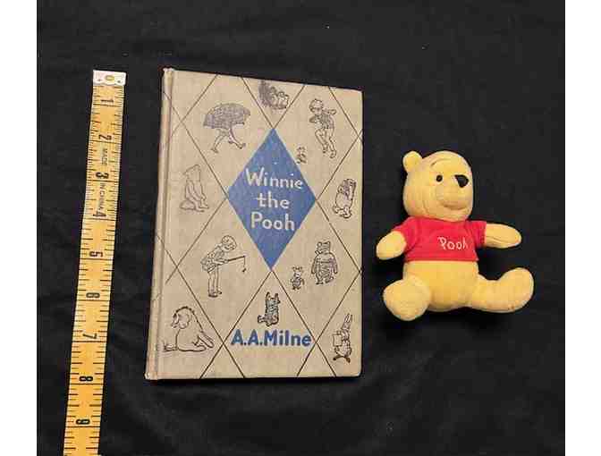 BOOK: 1943, VINTAGE 'Winnie the Pooh' (Date Inscribed)
