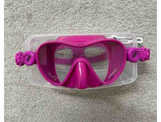 SCUBA MASK: Dive/Snorkel Sherwood (Magenta Color)