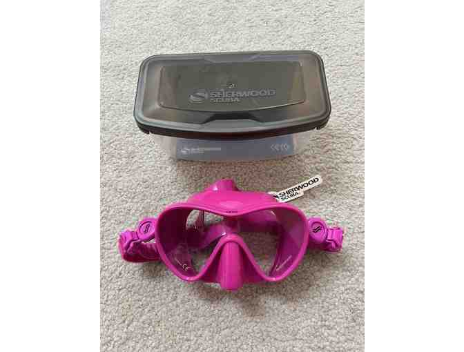 SCUBA MASK: Dive/Snorkel Sherwood (Magenta Color)