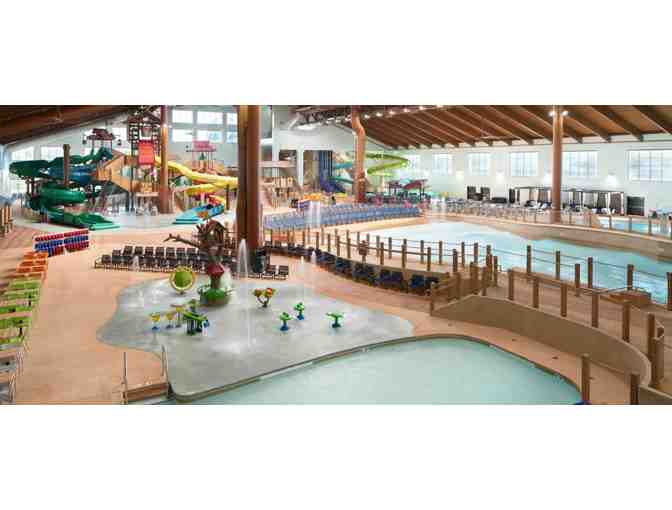 1 Night Family Suite and Waterpark Passes, Great Wolf Lodge