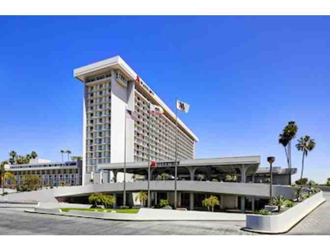 Los Angeles Airport Marriott - Two (2) Night Stay w/ Parking, MClub Access & Dinner for 2