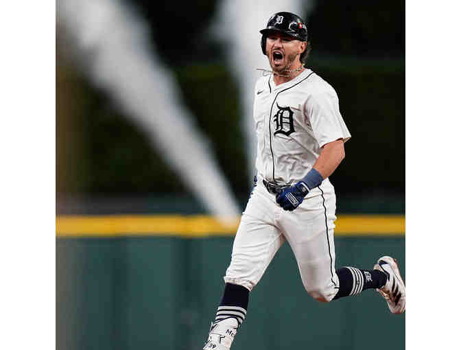 Autographed Photograph of Zach McKinstry