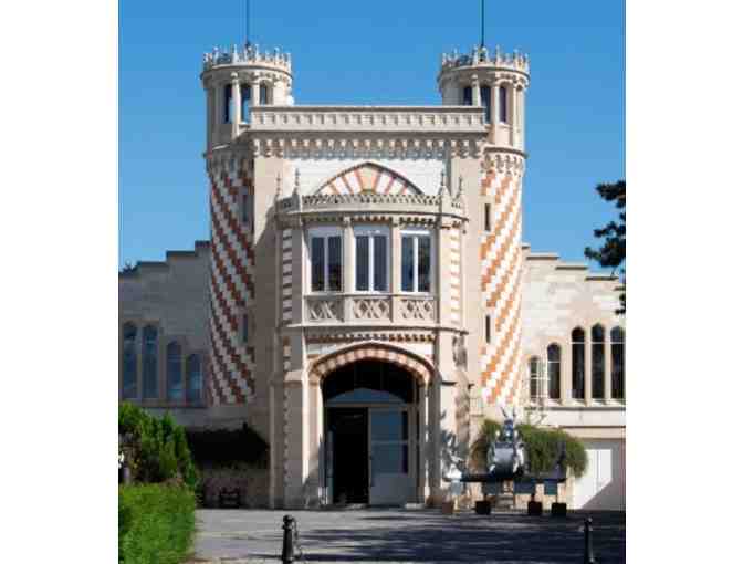 Visit Of Domaine Pommery with Lunch or Dinner in Refectoire for 4