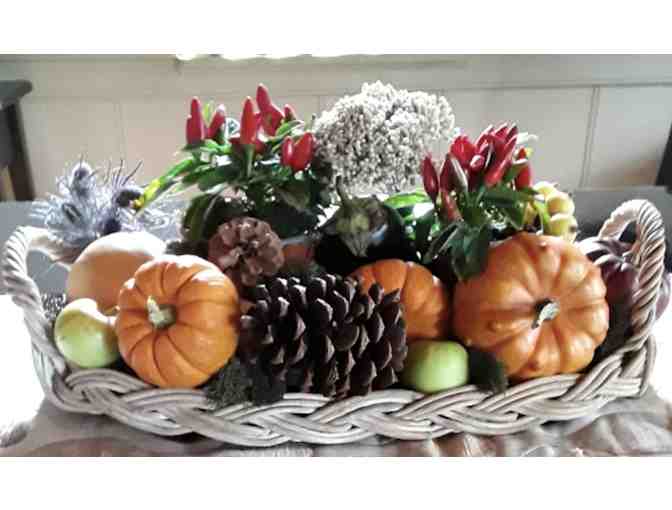 Holiday table or mantel arrangement
