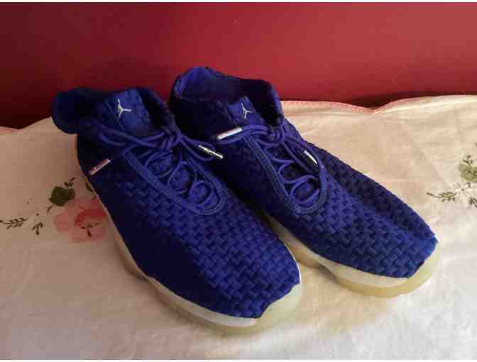 Michael Jordan Sneakers - Photo 1