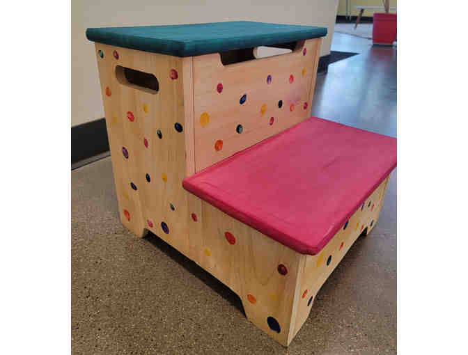 Classroom Project: Annie Borge & Liliana Garcia's Bathroom Set