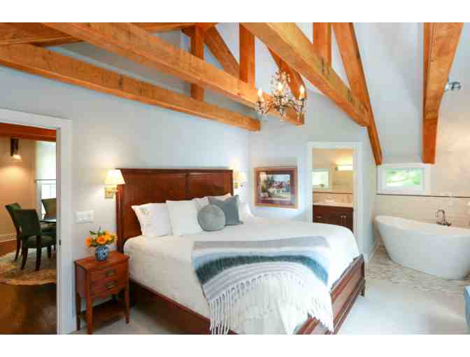 Charming Holiday Getaway to New Hope, PA