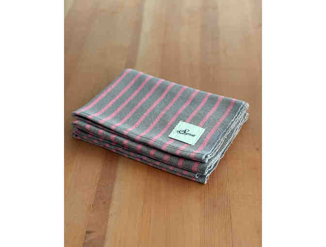 Hand Woven Towel Set by Segreti