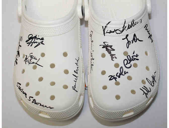 Rachel Dratch, Vanessa Williams, Julianne Hough & full Broadway cast-signed POTUS crocs