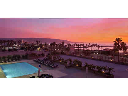 Redondo Beach - 1 Night Stay - Sonesta Redondo Beach & Marina