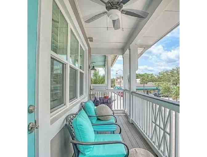 7 Night Stay for 6 in a 3 Bedroom LUXURY Home in New Smyrna, FL