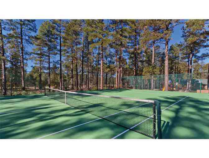 Enjoy 3 nights Club Wyndham 4.4 star Pinetop, AZ + $100 Food Credit