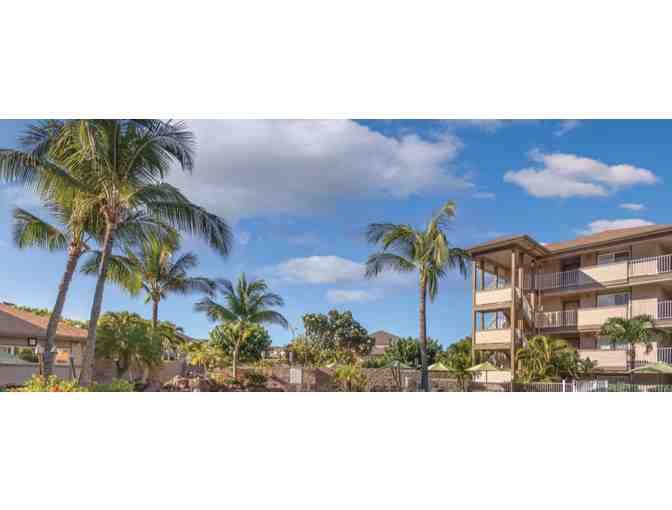 Enjoy 3 nights luxury condo Kihei Maui with Surf Lesson!