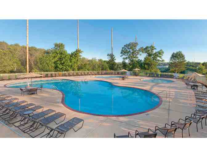 Enjoy 3 nights Worldmark Branson 4.4* Resort + $100 FOOD