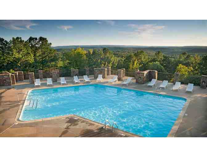 Enjoy 4 nights Club Wyndham 4.5* Resort @ Fairfield Bay, AR + $100 Food