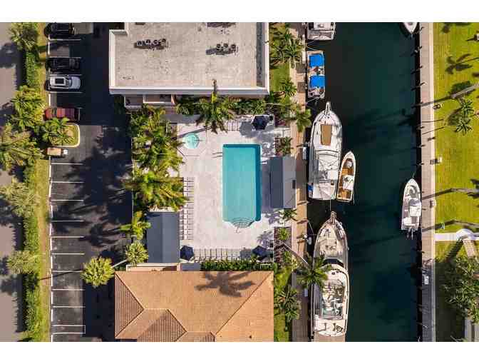 Enjoy 7 nights Coconut Bay Resort Ft Lauderdale, Fl + $100 Food