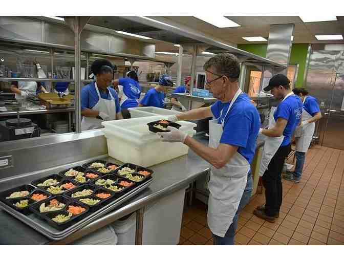 4-Night Stay & Volunteer with Project Angel Food in LA - Photo 3