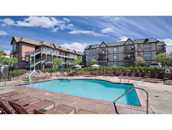 Escape for 4 nights Wine Country Solvang, Ca + Tasting