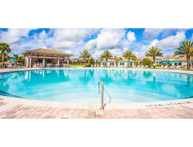 7-Night Orlando Stay for 20 in 8-Bedroom Home with $500 Disney Credit