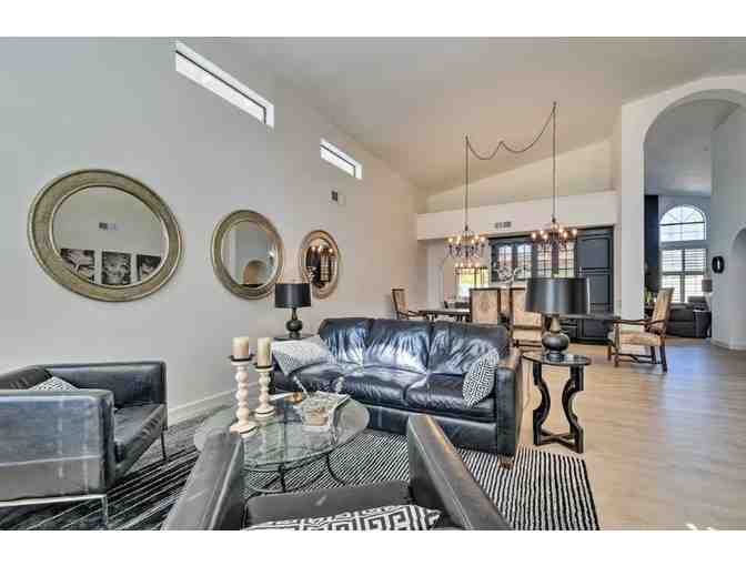 Round of Golf with 4-Night Stay in 4-Bedroom Pool House in Scottsdale, AZ