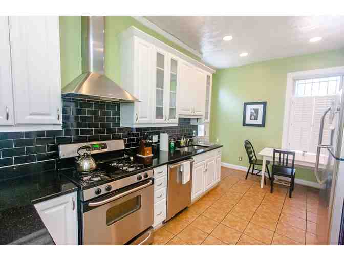 Savor & Stay: A 5-Night Craft Spirits Getaway with Bourbon Tasting in Historic D.C.