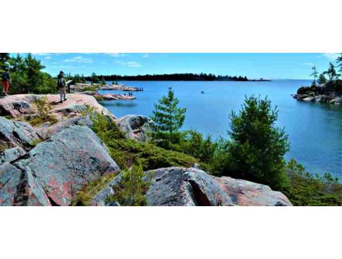 Canada's Lakeside Luxury: Your 7-Night Executive Retreat on Mill Lake for 8