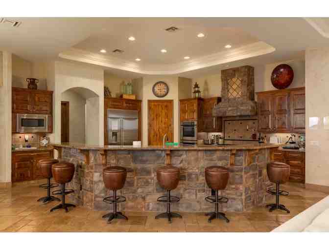 7 nights 5 acres 7 bed Estate Coeur d'Alene Idaho for up to 16!