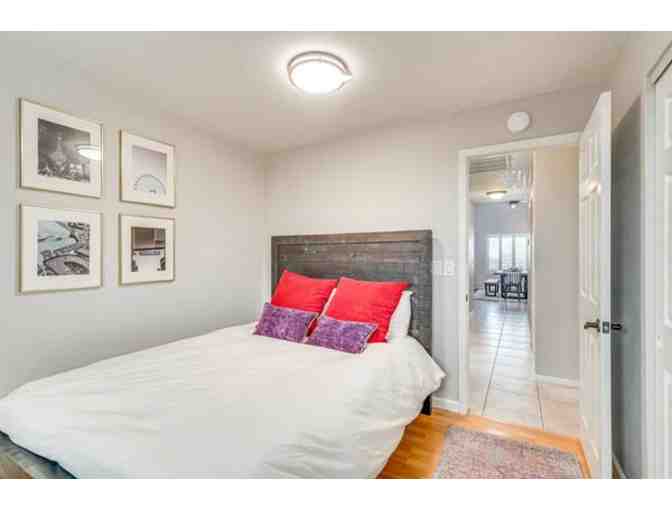 4 night luxury Las Vegas Pool Retreat + Pickleball Experience!