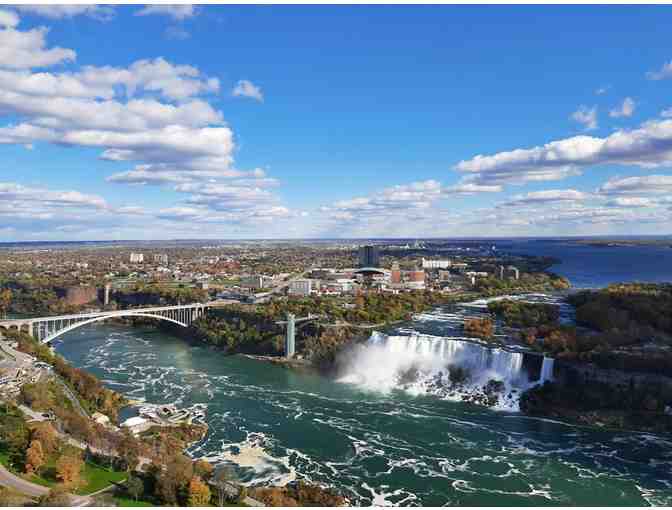 3 Nights in Niagara Falls with Tour!