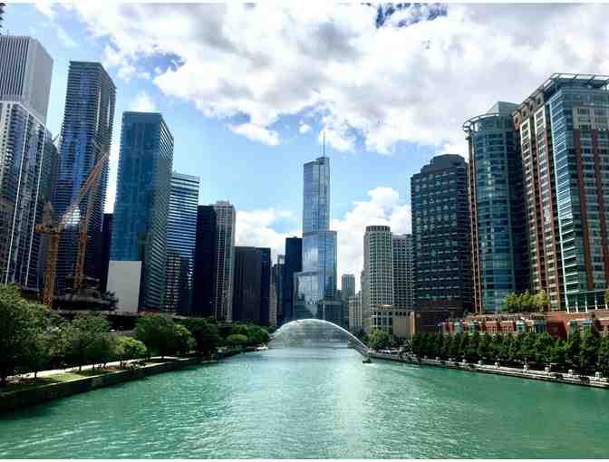3 Nights in Chicago + Architecture Cruise
