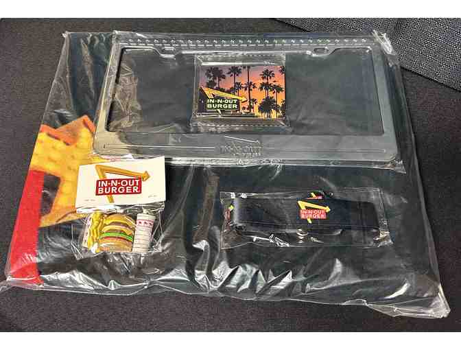 Ultimate Fan In-N-Out Package
