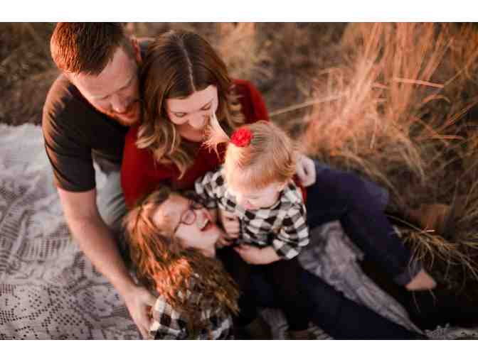 30 Minute Photo Session by Hannah Lee Photography