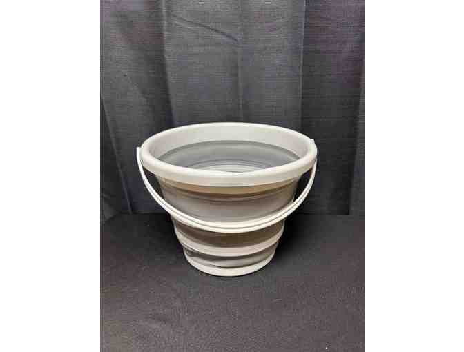 Ultimate Car Wash Bucket from Lithia & Driveway