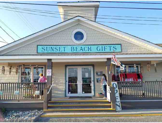 One night stay at the Bedford Inn with Sunset Beach gift card - Photo 3