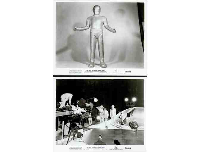 DAY THE EARTH STOOD STILL, 1951, movie stills, COLLECTORS LOT, Michael Rennie