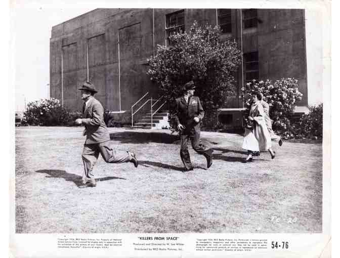 KILLERS FROM SPACE, 1954, movie stills, Peter Graves, Barbara Bestar