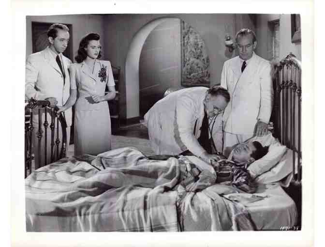 VAMPIRES GHOST, 1945, movie stills, John Abbott, Peggy Stewart