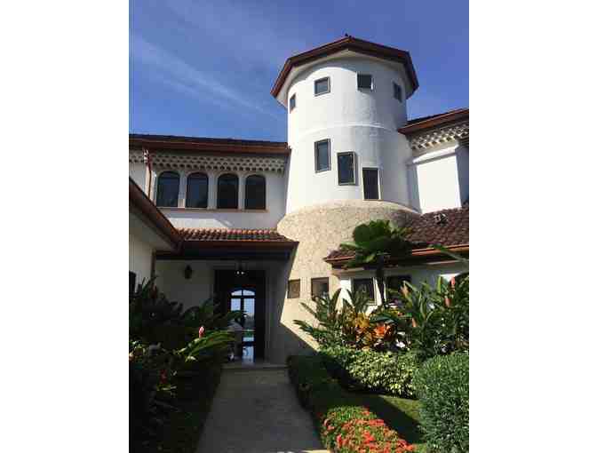 Costa Rican Luxury Escape: A Week in Paradise