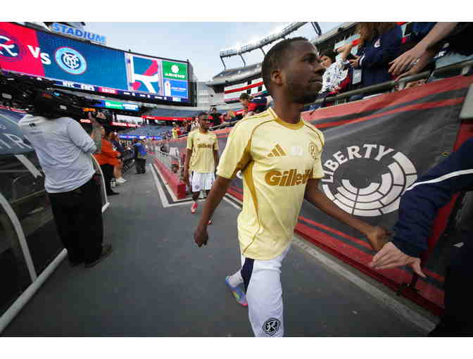 Alhassan Yusuf Signed One Planet New England Revolution Pre-Match Top - Photo 2