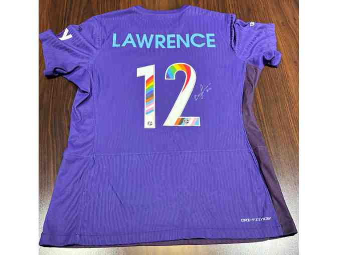 Carrie Lawrence Autographed "Pride In Our City" Match Worn Jersey - Photo 1